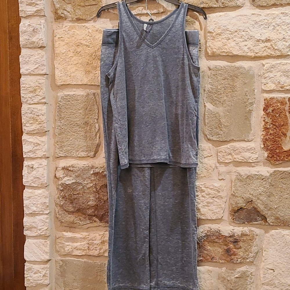 Women's lounge wear